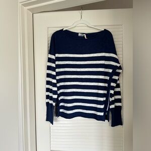 NWT Vineyard Vines Navy and White Striped Top